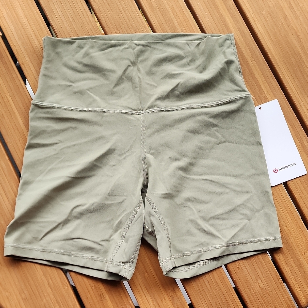 lululemon athletica Women's Olive High-Waisted Shorts